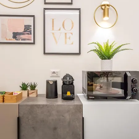 Lady Glam 3* سيينا