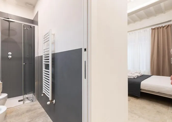 Lady Glam ゲストハウス シエーナ